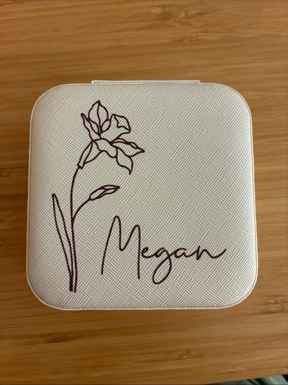 Megan travel jewelry holder